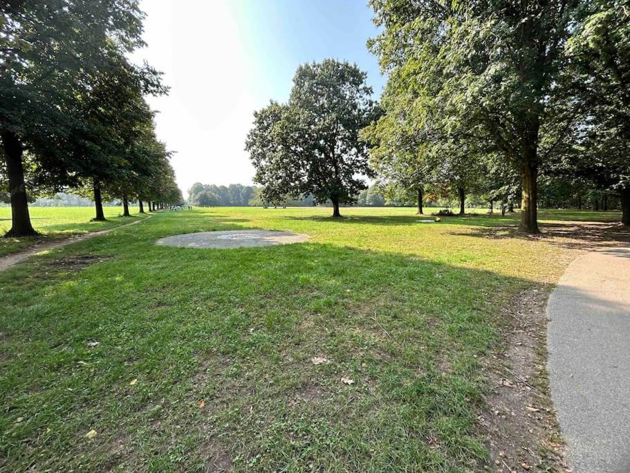 Oasi A Due Passi Dal Parco Nord Milano Apartment Bresso Exterior foto